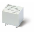 Миниатюрное электромеханическое реле монтаж на печатную плату формат `кубик сахара` 1CO 10A Контакты AgSnO2 катушка 24В DС влагозащита RTIII